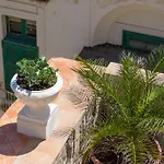 Apartman 19 *