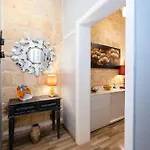 19 Apartment