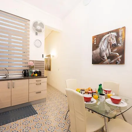19 Apartment