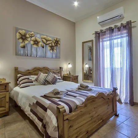 Apartman 19 *