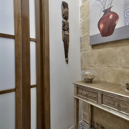 19 * Valletta